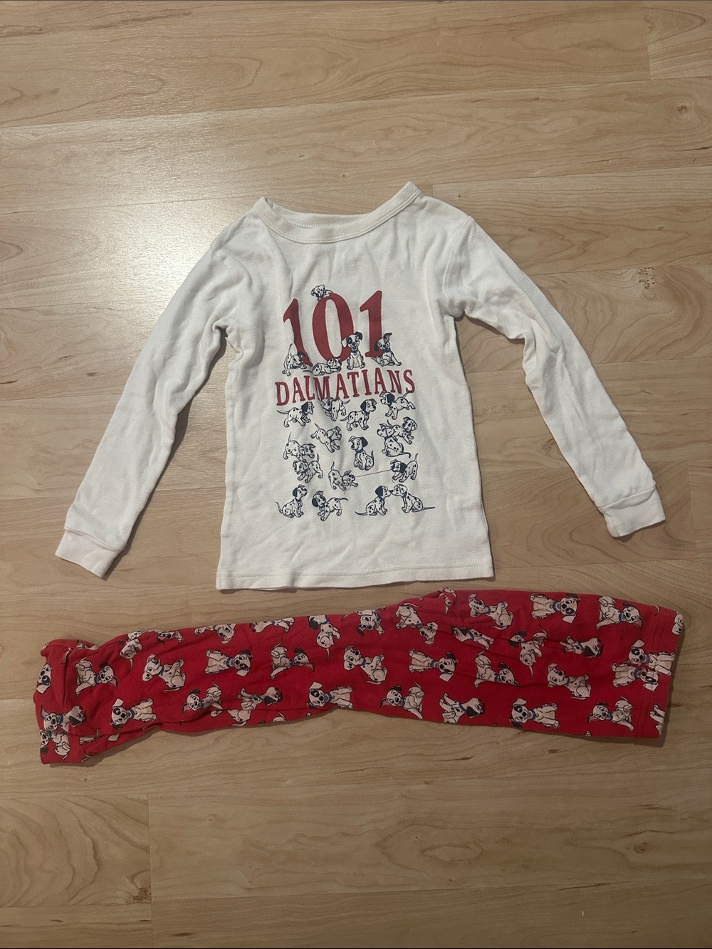 babyGap × Disney 101 Dalmatians 100% Organic Cotton PJ Set size 5 years
